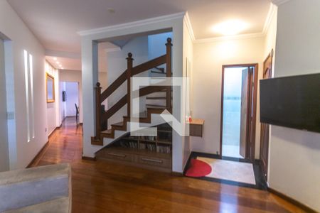 Sala de estar de casa à venda com 4 quartos, 263m² em Rudge Ramos, São Bernardo do Campo