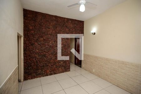 Sala de apartamento para alugar com 2 quartos, 70m² em Cascadura, Rio de Janeiro