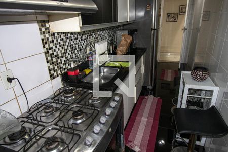 Apartamento à venda com 77m², 2 quartos e 2 vagas Apartamento à venda com 77m², 2 quartos e 2 vagasCozinha