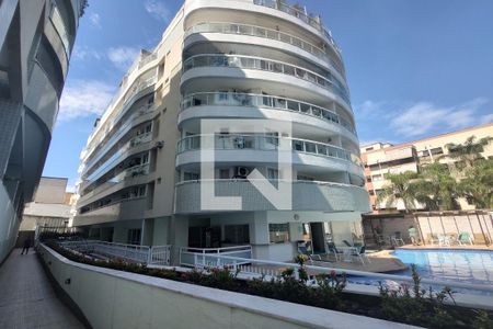 Apartamento à venda com 77m², 2 quartos e 2 vagas Apartamento à venda com 77m², 2 quartos e 2 vagasFachada do bloco