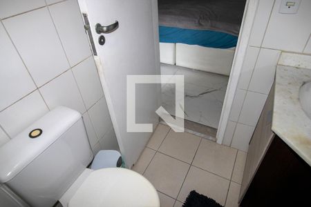 Apartamento à venda com 77m², 2 quartos e 2 vagas Apartamento à venda com 77m², 2 quartos e 2 vagasBanheiro quarto 2