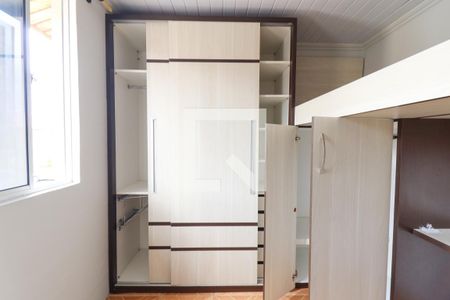 Quarto 2 de apartamento para alugar com 2 quartos, 45m² em Atuba, Curitiba