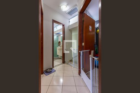 Corredor Dormitórios de casa à venda com 3 quartos, 75m² em Vila Floresta, Santo André