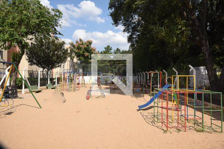 Playground de apartamento à venda com 2 quartos, 54m² em Parque Pinheiros, Taboão da Serra