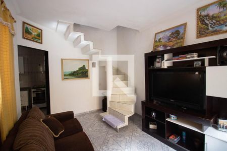 Sala de casa de condomínio à venda com 3 quartos, 71m² em Vila Taquari, São Paulo