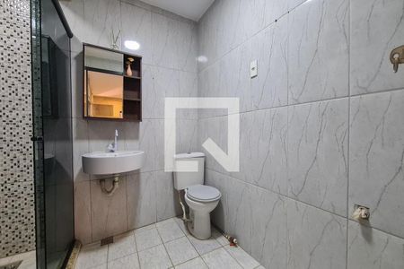 Banheiro de casa para alugar com 1 quarto, 32m² em Quintino Bocaiuva, Rio de Janeiro