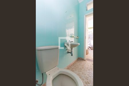 Casa para alugar com 900m², 4 quartos e 4 vagas Casa para alugar com 900m², 4 quartos e 4 vagasÁrea de Serviço - Banheiro