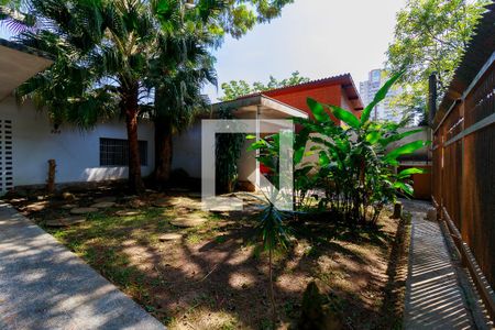 Casa para alugar com 900m², 4 quartos e 4 vagas Casa para alugar com 900m², 4 quartos e 4 vagasÁrea Externa