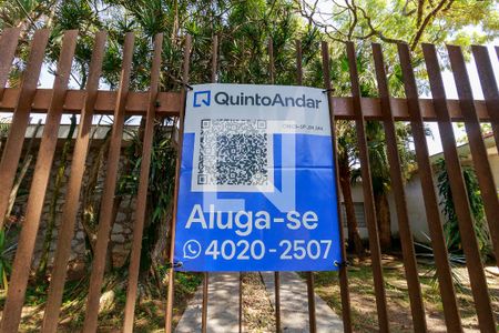 Casa para alugar com 900m², 4 quartos e 4 vagas Casa para alugar com 900m², 4 quartos e 4 vagasPlaca Instalada