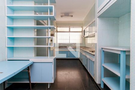 Casa para alugar com 900m², 4 quartos e 4 vagas Casa para alugar com 900m², 4 quartos e 4 vagasCozinha