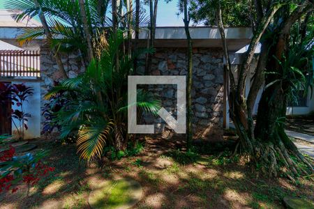 Casa para alugar com 900m², 4 quartos e 4 vagas Casa para alugar com 900m², 4 quartos e 4 vagasÁrea Externa