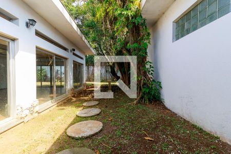 Casa para alugar com 900m², 4 quartos e 4 vagas Casa para alugar com 900m², 4 quartos e 4 vagasÁrea Externa
