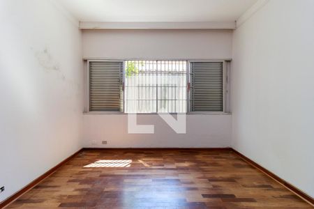 Casa para alugar com 900m², 4 quartos e 4 vagas Casa para alugar com 900m², 4 quartos e 4 vagasQuarto 2