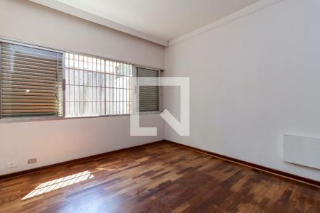 Casa para alugar com 900m², 4 quartos e 4 vagas Casa para alugar com 900m², 4 quartos e 4 vagasQuarto 2