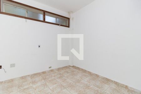 Casa para alugar com 900m², 4 quartos e 4 vagas Casa para alugar com 900m², 4 quartos e 4 vagasÁrea de Serviço - Quarto