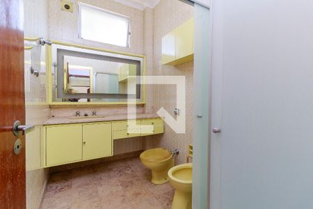 Casa para alugar com 900m², 4 quartos e 4 vagas Casa para alugar com 900m², 4 quartos e 4 vagasBanheiro 2