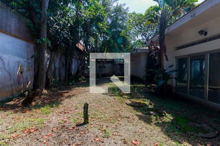 Casa para alugar com 900m², 4 quartos e 4 vagas Casa para alugar com 900m², 4 quartos e 4 vagasÁrea Externa