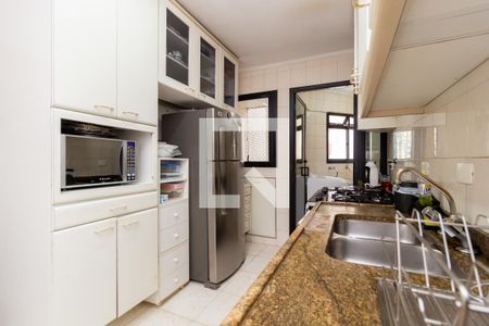 Apartamento para alugar com 102m², 3 quartos e 2 vagas Apartamento para alugar com 102m², 3 quartos e 2 vagasCozinha