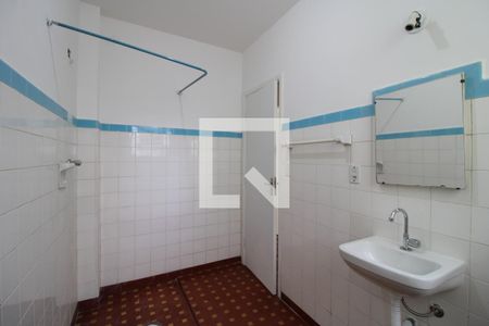 Banheiro  de apartamento para alugar com 1 quarto, 61m² em Lapa, São Paulo