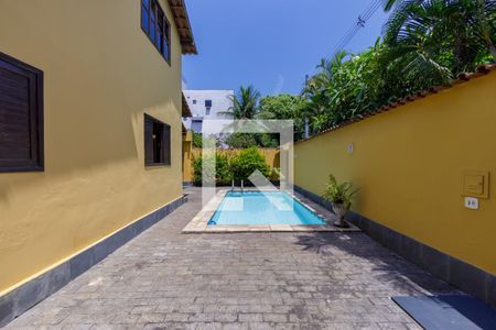 Quintal de casa à venda com 4 quartos, 380m² em Recreio dos Bandeirantes, Rio de Janeiro