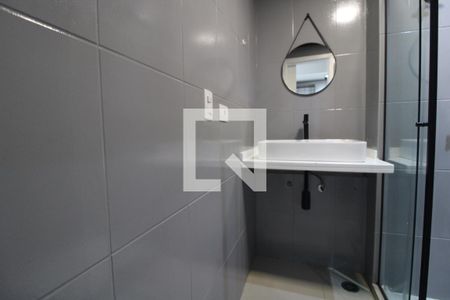 Banheiro de apartamento para alugar com 1 quarto, 38m² em Vila Castelo, São Paulo