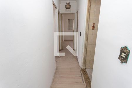 Corredor  de apartamento à venda com 3 quartos, 68m² em Piraporinha, Diadema