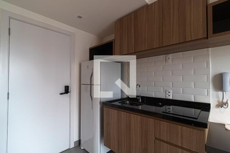 Cozinha de apartamento para alugar com 1 quarto, 23m² em Perdizes, São Paulo