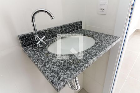 Banheiro de apartamento para alugar com 1 quarto, 45m² em Jardim São Paulo, São Paulo