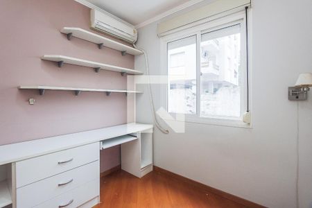 Quarto 2 de apartamento para alugar com 2 quartos, 73m² em Boa Vista, Porto Alegre