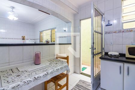 Cozinha  de casa à venda com 3 quartos, 170m² em Bela Vista, Osasco