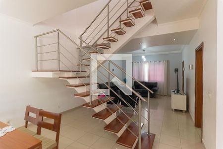 Escada da Sala de casa à venda com 3 quartos, 240m² em Vila Prost de Souza, Campinas