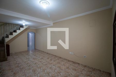 Sala de casa à venda com 2 quartos, 90m² em Vila Carmosina, São Paulo