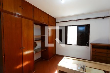 quarto 1 de casa à venda com 6 quartos, 172m² em Jardim América, Taboão da Serra