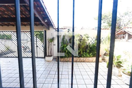 Sala vista de casa à venda com 6 quartos, 172m² em Jardim América, Taboão da Serra