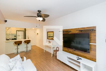 Sala de apartamento para alugar com 2 quartos, 70m² em Santo Amaro, São Paulo