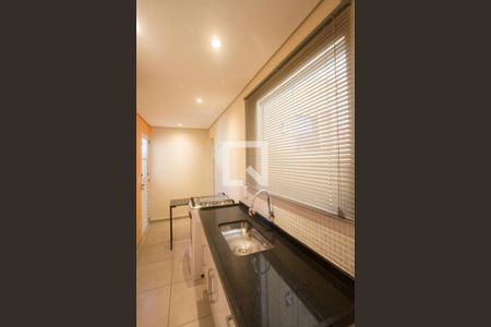 Cozinha de apartamento para alugar com 1 quarto, 38m² em Chácara Santo Antônio (zona Sul), São Paulo