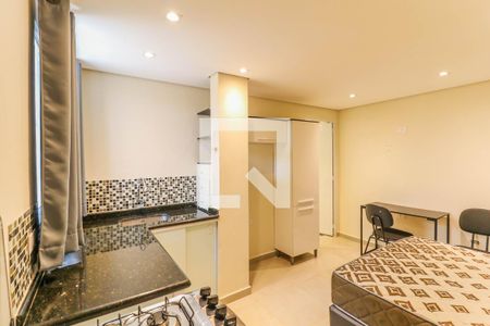 Cozinha de kitnet/studio para alugar com 1 quarto, 35m² em Chácara Santo Antônio (zona Sul), São Paulo