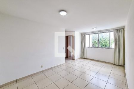 Apartamento para alugar com 60m², 2 quartos e 2 vagasSala