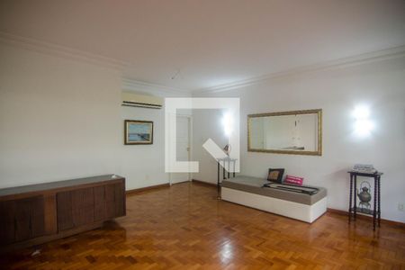 Apartamento à venda com 130m², 3 quartos e 1 vagaSala