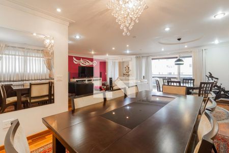 Apartamento à venda com 202m², 3 quartos e 3 vagas Apartamento à venda com 202m², 3 quartos e 3 vagasSala