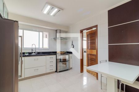Apartamento à venda com 202m², 3 quartos e 3 vagas Apartamento à venda com 202m², 3 quartos e 3 vagasCozinha