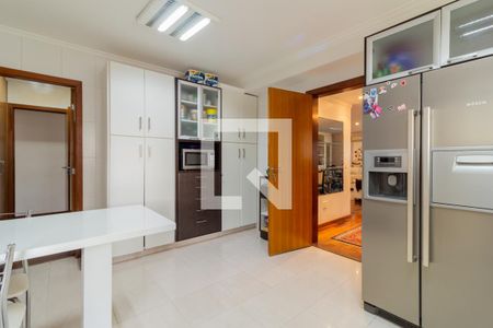 Apartamento à venda com 202m², 3 quartos e 3 vagas Apartamento à venda com 202m², 3 quartos e 3 vagasCozinha