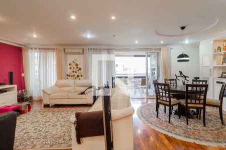 Apartamento à venda com 202m², 3 quartos e 3 vagas Apartamento à venda com 202m², 3 quartos e 3 vagasSala