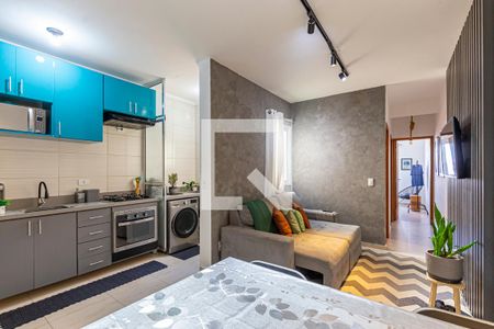 Sala e Cozinha de apartamento à venda com 2 quartos, 49m² em Vila Tibiriçá, Santo André