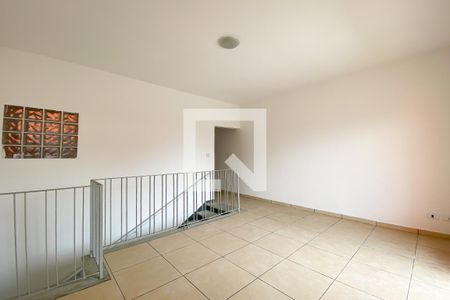 Sala de casa para alugar com 2 quartos, 80m² em Ayrosa, Osasco