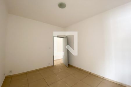 Quarto 1 de casa para alugar com 2 quartos, 80m² em Ayrosa, Osasco