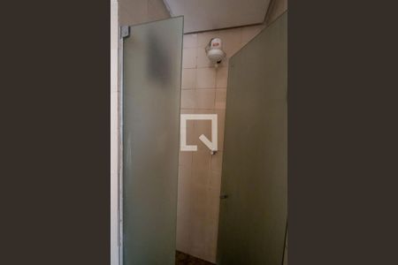 Banheiro de kitnet/studio para alugar com 1 quarto, 39m² em Cidade Baixa, Porto Alegre