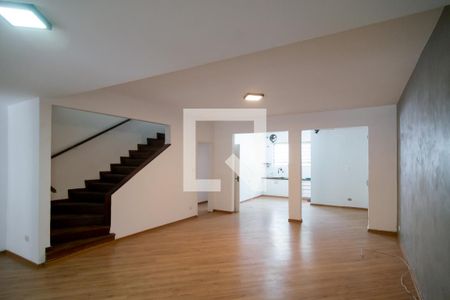 Casa à venda com 126m², 3 quartos e 2 vagasSala