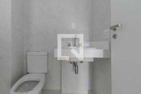 Apartamento à venda com 192m², 3 quartos e 4 vagas Apartamento à venda com 192m², 3 quartos e 4 vagasBanheiro da Suíte 3