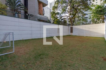 Apartamento à venda com 192m², 3 quartos e 4 vagas Apartamento à venda com 192m², 3 quartos e 4 vagasQuadra Esportiva